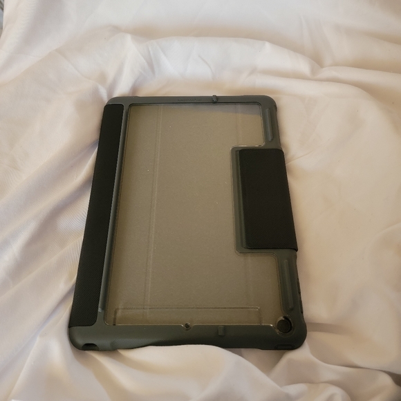 STM DUX RUGGED CASE BLACK MIL DROP TESTED IPAD 5 GEN - Picture 3 of 8
